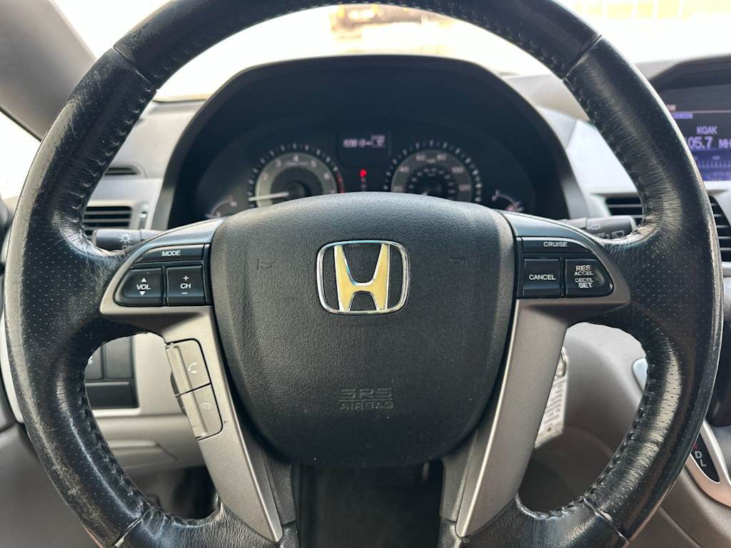 Thumbnail: 2011 Honda Odyssey - 26