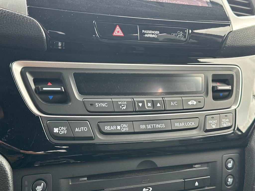 Thumbnail: 2017 Honda Pilot - 27