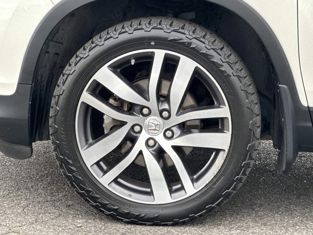 Thumbnail: 2017 Honda Pilot - 7