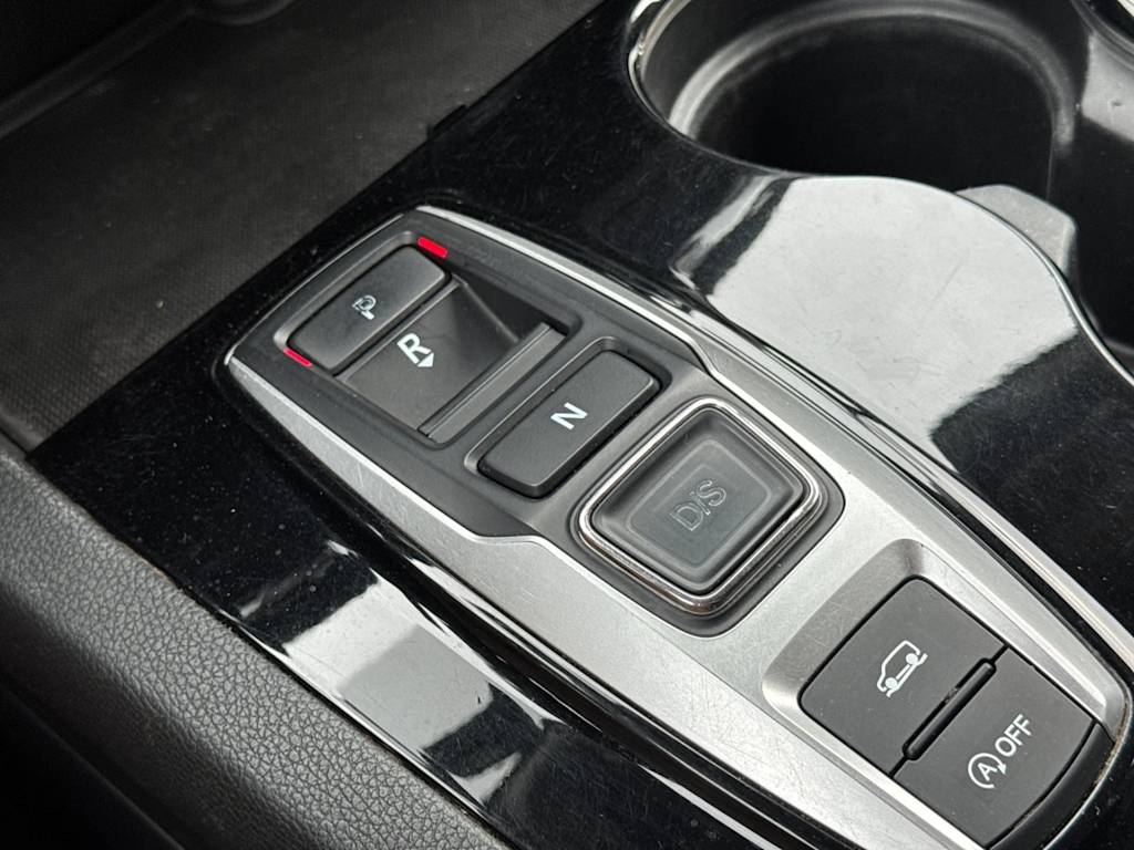 Thumbnail: 2017 Honda Pilot - 13