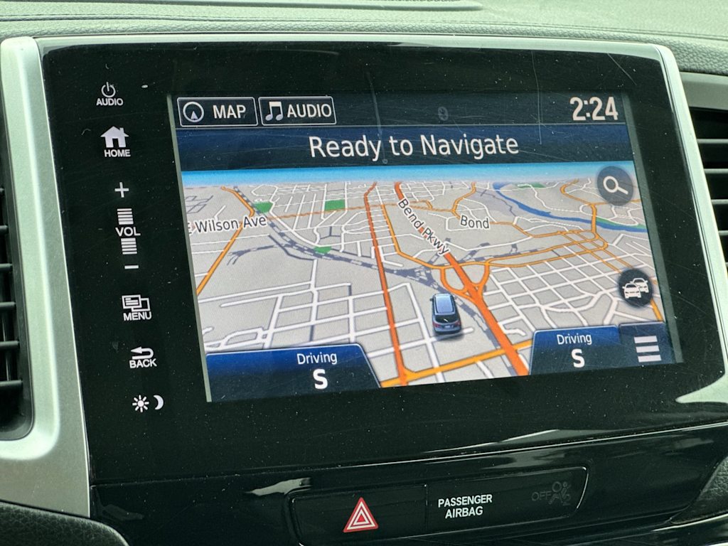 Thumbnail: 2017 Honda Pilot - 25