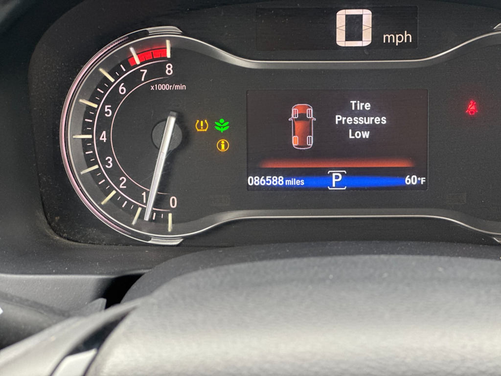 Thumbnail: 2017 Honda Pilot - 30