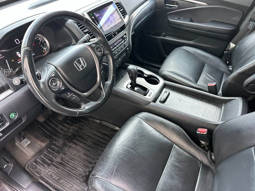 Thumbnail: 2016 Honda Pilot - 8