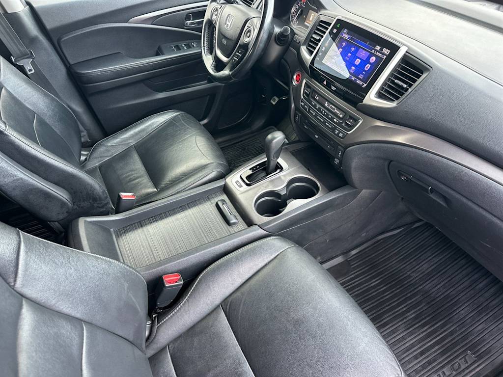 Thumbnail: 2016 Honda Pilot - 11