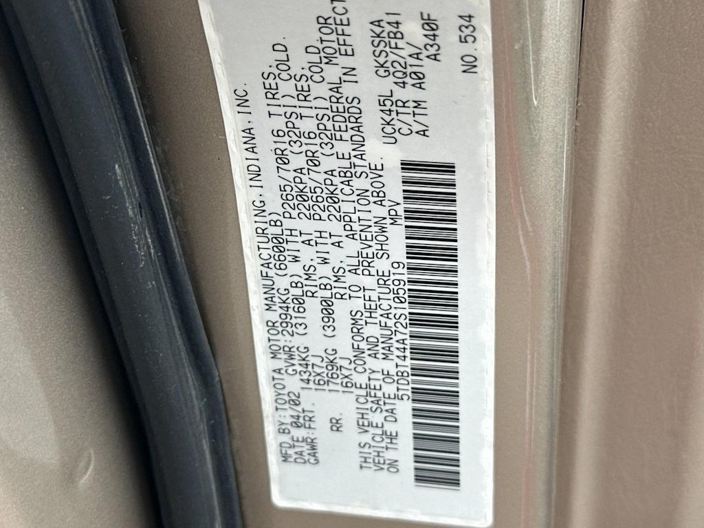 Thumbnail: 2002 Toyota Sequoia - 14