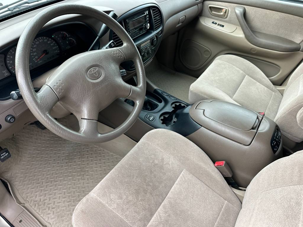 Thumbnail: 2002 Toyota Sequoia - 9