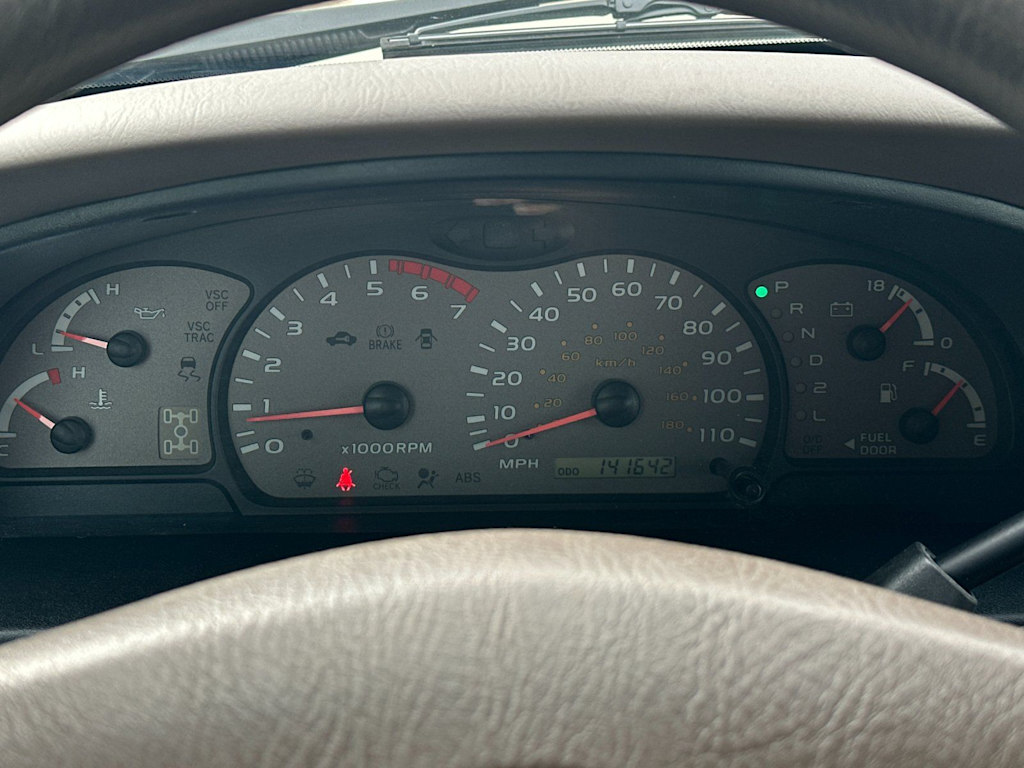 Thumbnail: 2002 Toyota Sequoia - 13