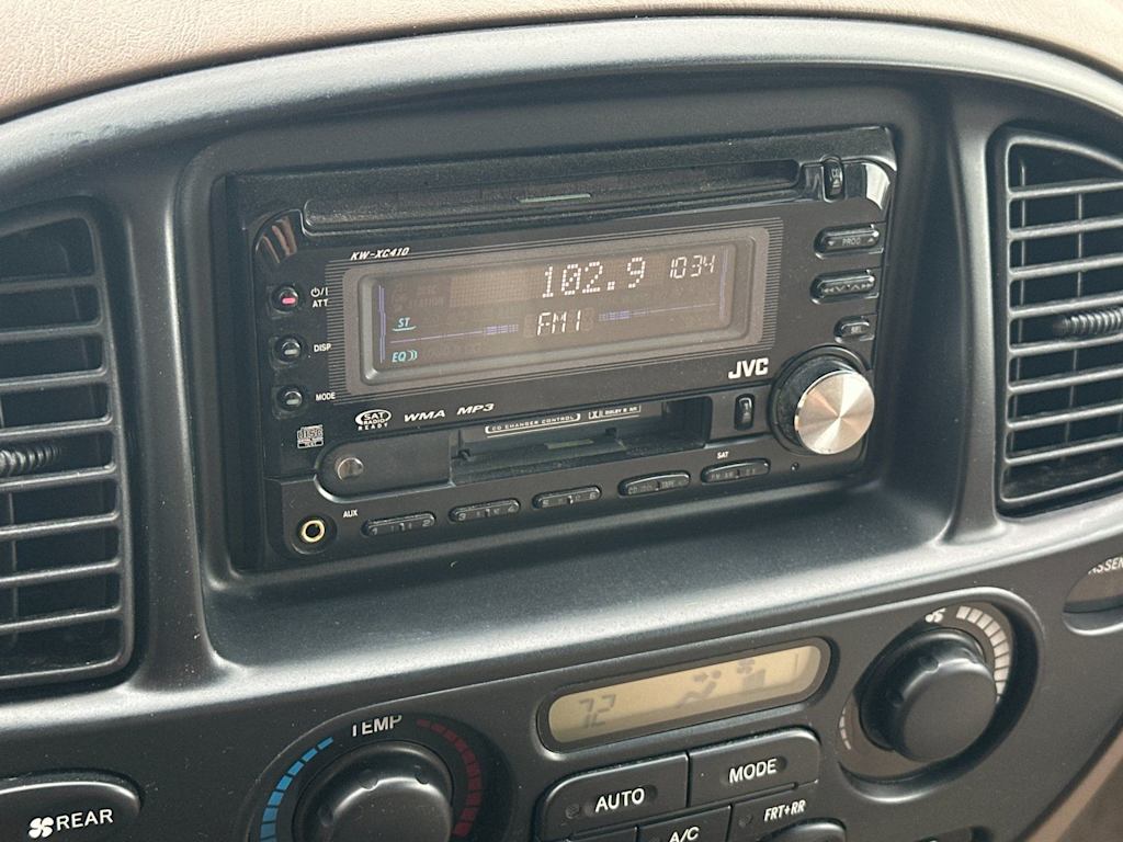 Thumbnail: 2002 Toyota Sequoia - 12
