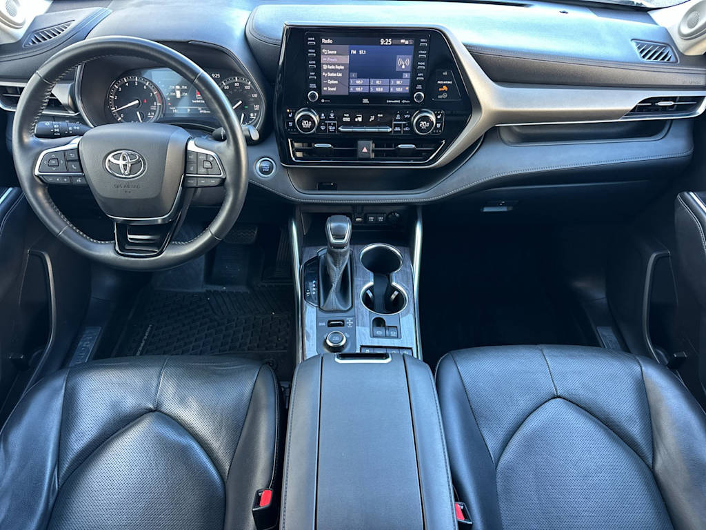 Thumbnail: 2020 Toyota Highlander - 2