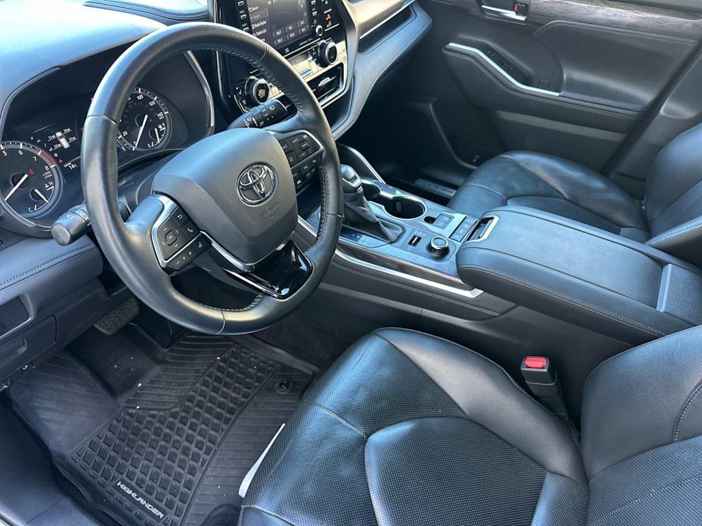 Thumbnail: 2020 Toyota Highlander - 9