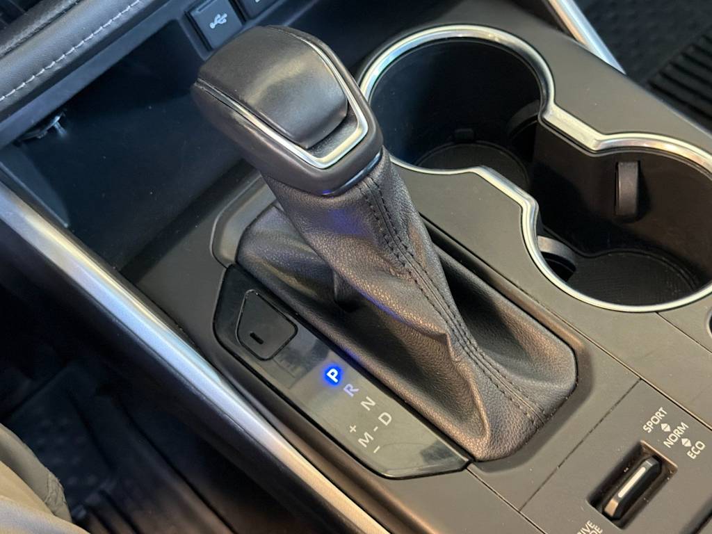 Thumbnail: 2021 Toyota Highlander - 14