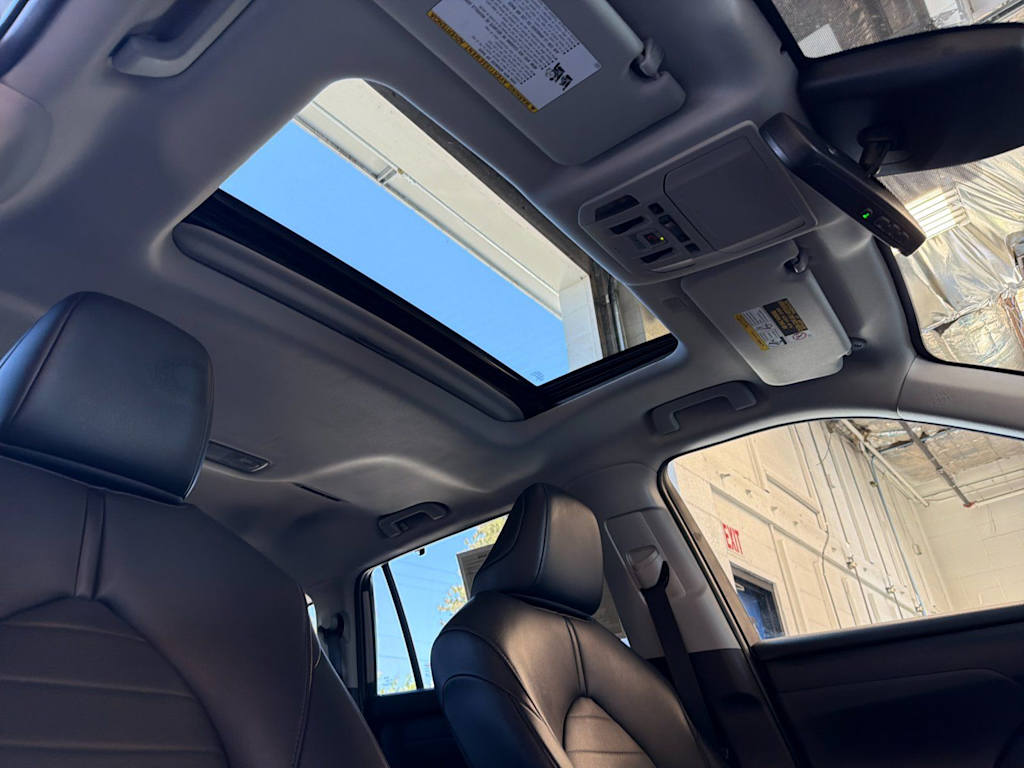 Thumbnail: 2021 Toyota Highlander - 24