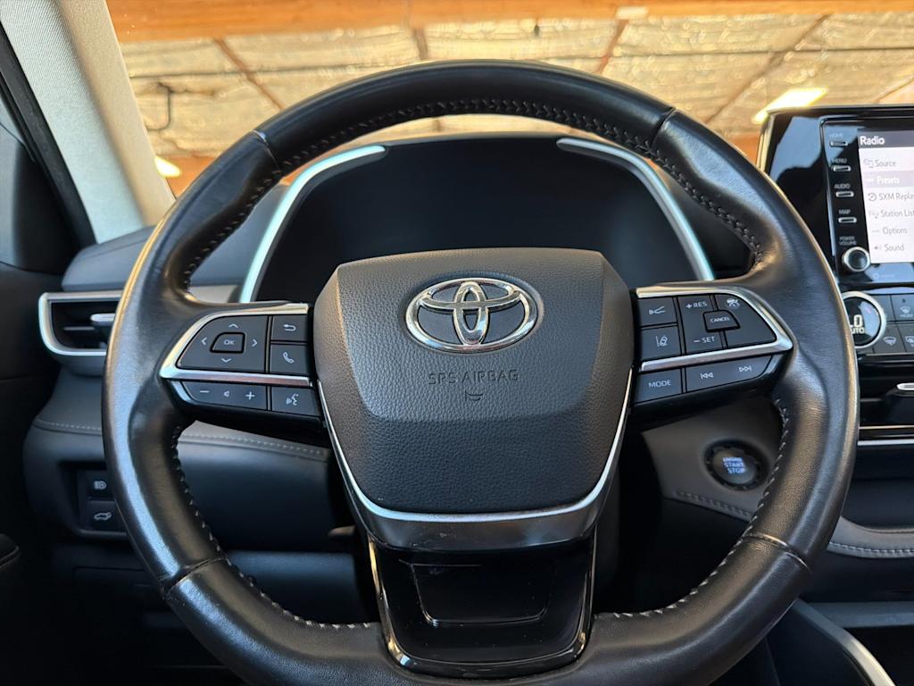Thumbnail: 2021 Toyota Highlander - 28