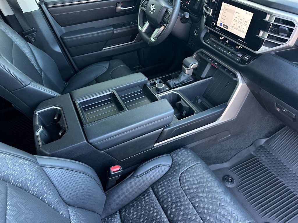 Thumbnail: 2024 Toyota Tundra - 9