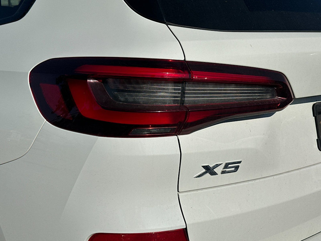 Thumbnail: 2021 BMW X5 - 12