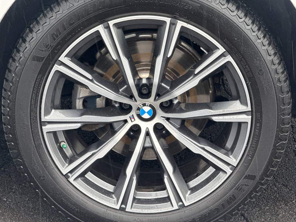 Thumbnail: 2021 BMW X5 - 8