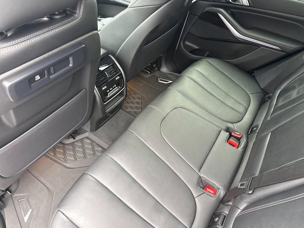 Thumbnail: 2021 BMW X5 - 10