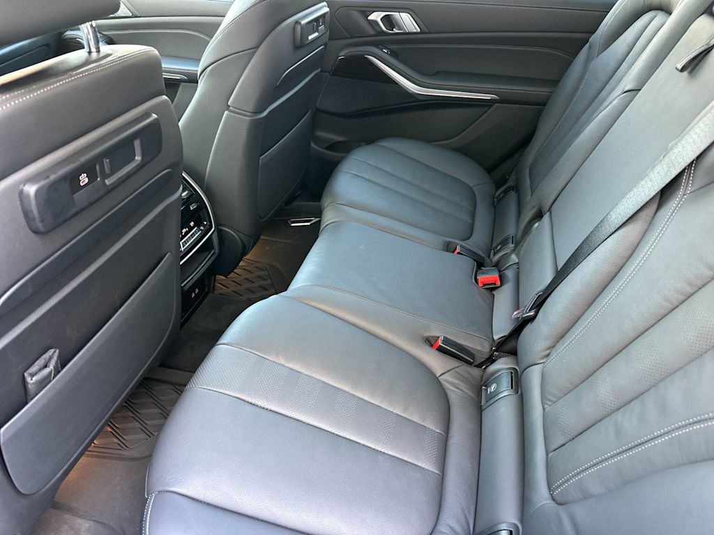 Thumbnail: 2019 BMW X7 - 11