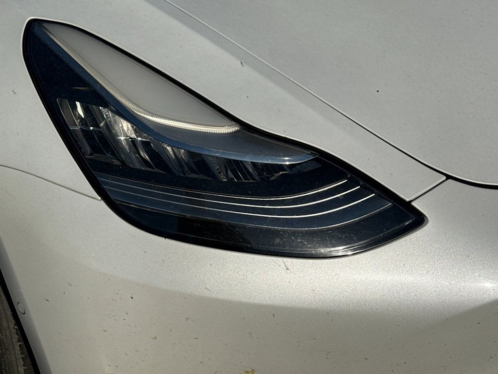 Thumbnail: 2020 Tesla Model 3 - 12