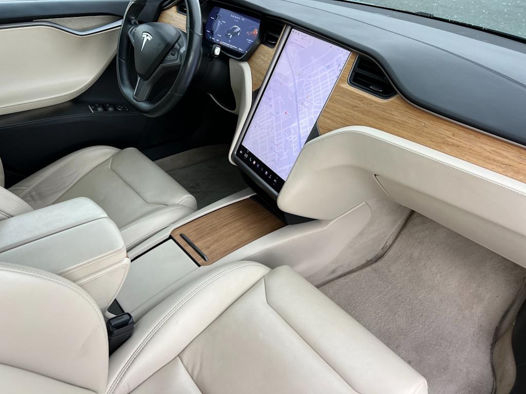 Thumbnail: 2019 Tesla Model S - 10
