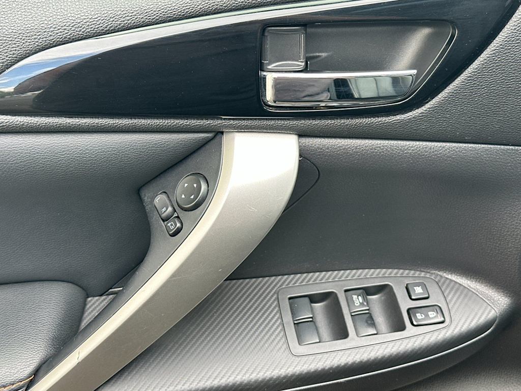 Thumbnail: 2019 Mitsubishi Eclipse Cross - 21