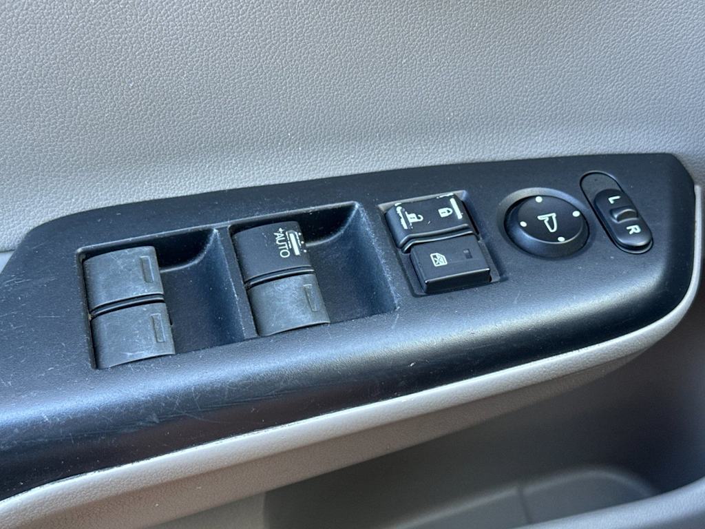 Thumbnail: 2012 Honda Civic - 21