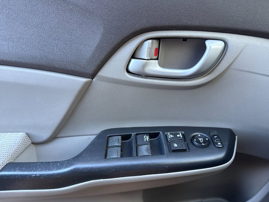 Thumbnail: 2012 Honda Civic - 20