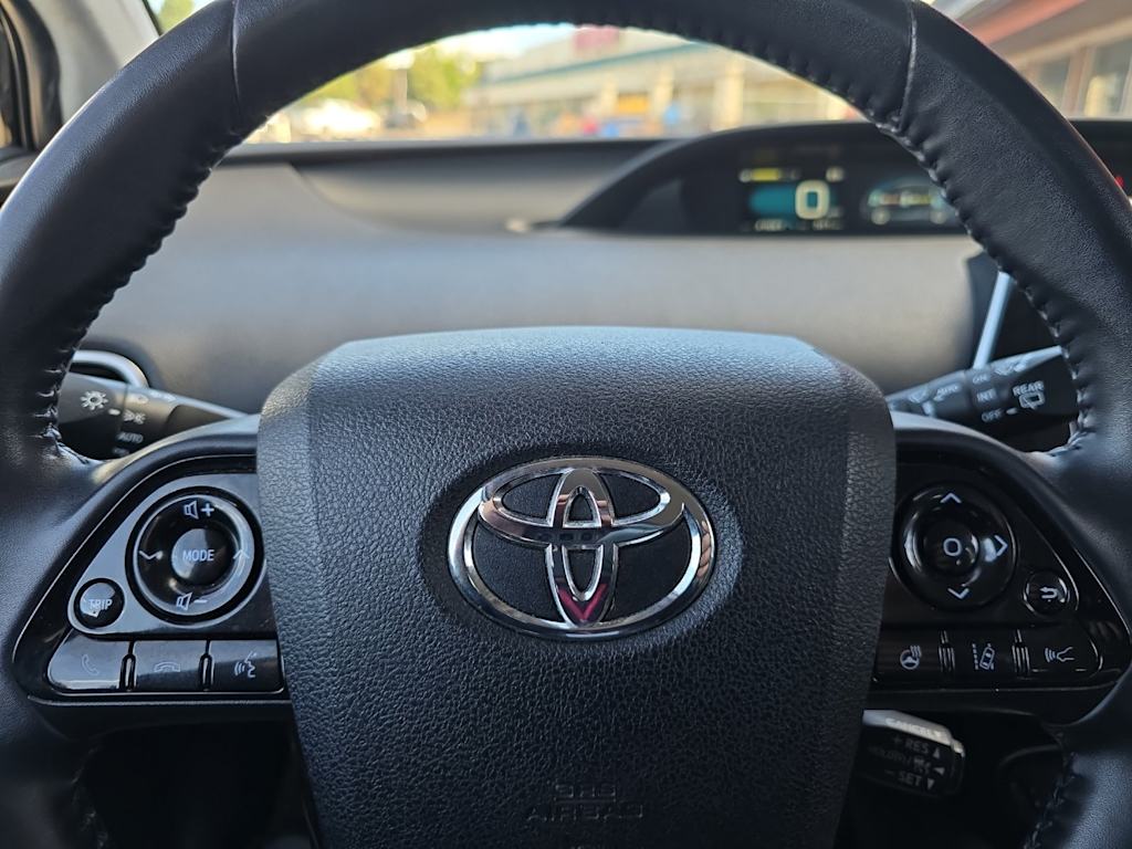 Thumbnail: 2020 Toyota Prius - 25