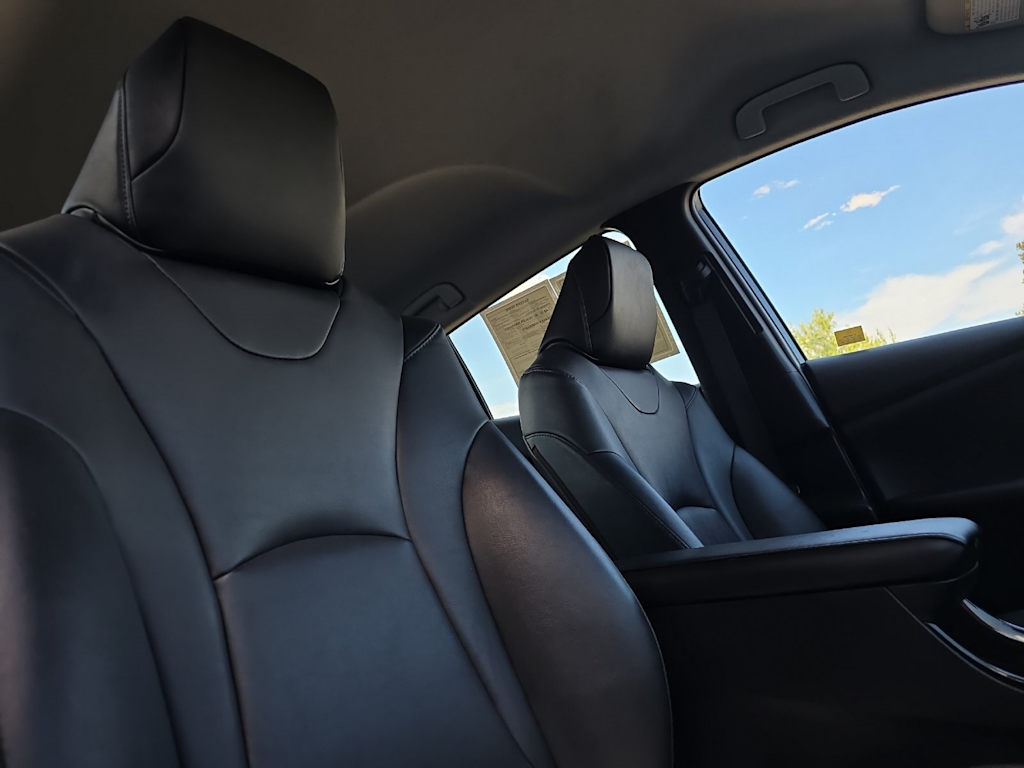 Thumbnail: 2020 Toyota Prius - 11