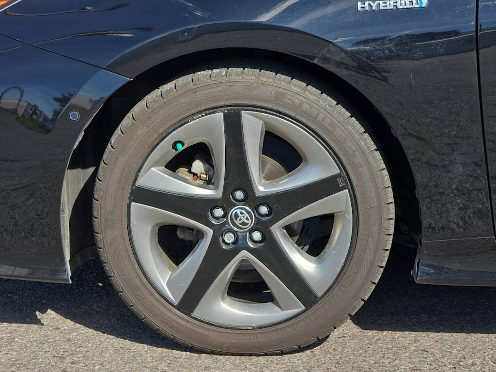 Thumbnail: 2020 Toyota Prius - 8