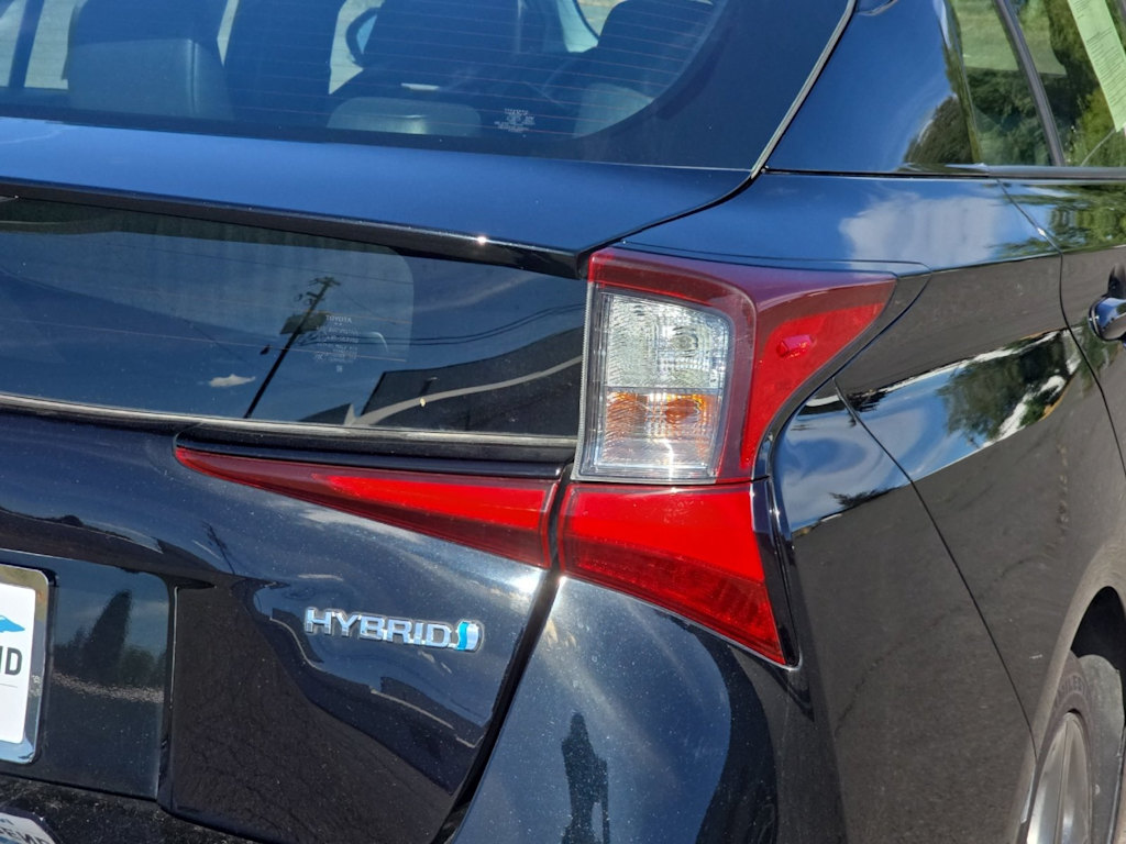 Thumbnail: 2020 Toyota Prius - 26