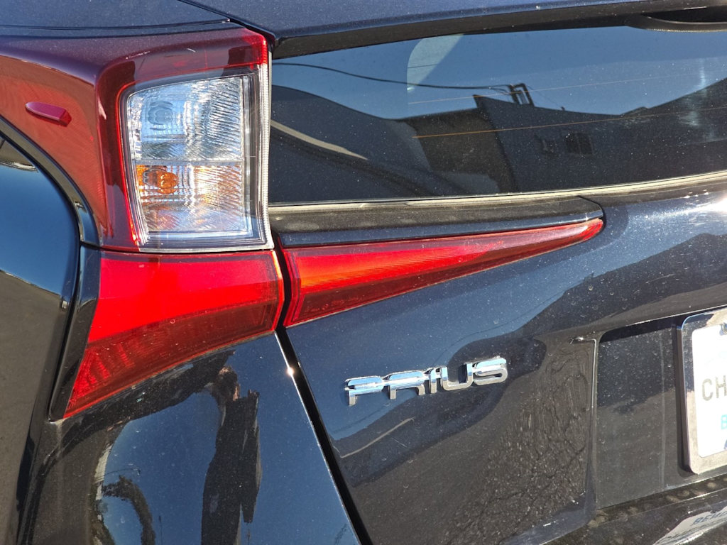 Thumbnail: 2020 Toyota Prius - 28