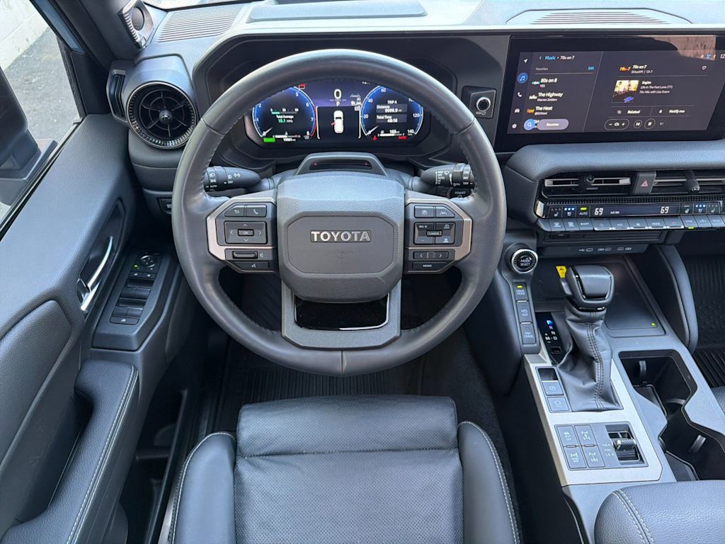 Thumbnail: 2025 Toyota Land Cruiser - 9