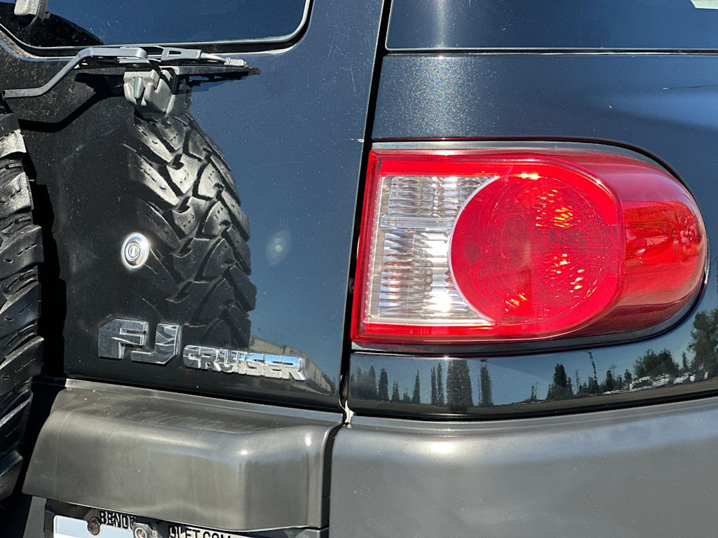Thumbnail: 2007 Toyota FJ Cruiser - 27