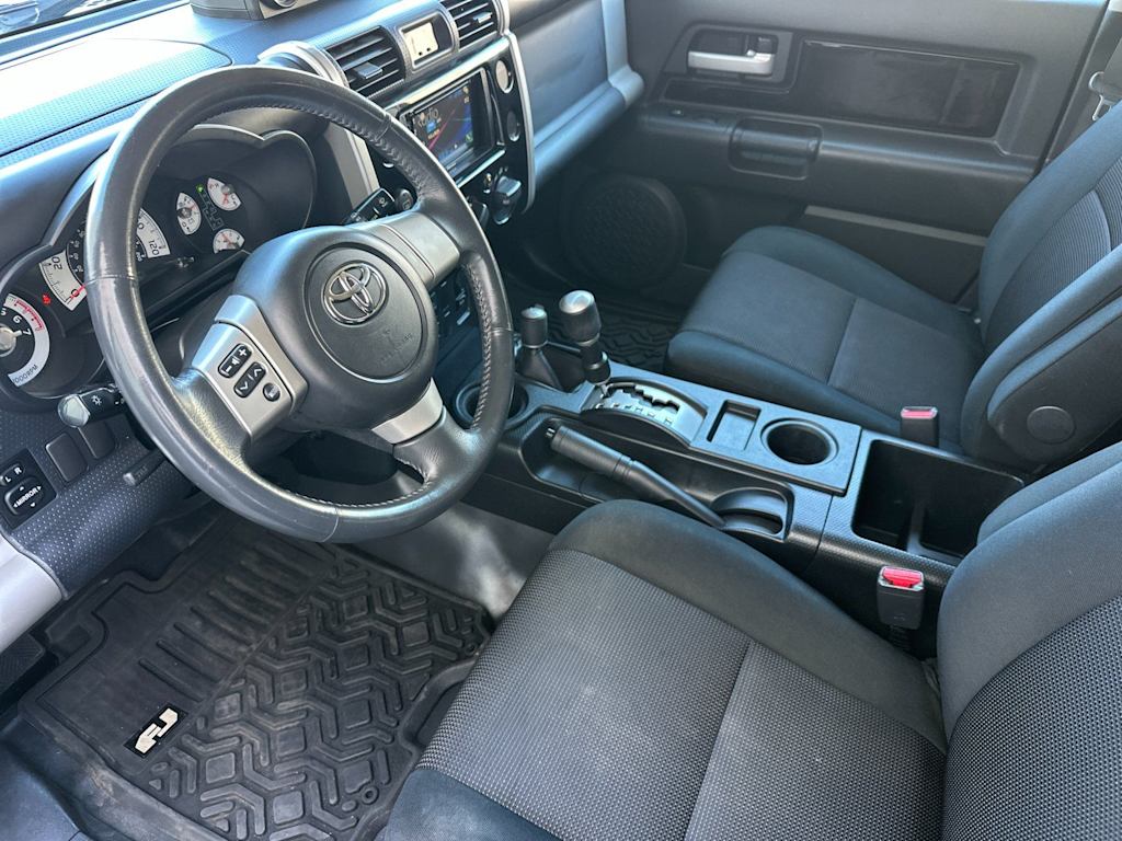 Thumbnail: 2007 Toyota FJ Cruiser - 7