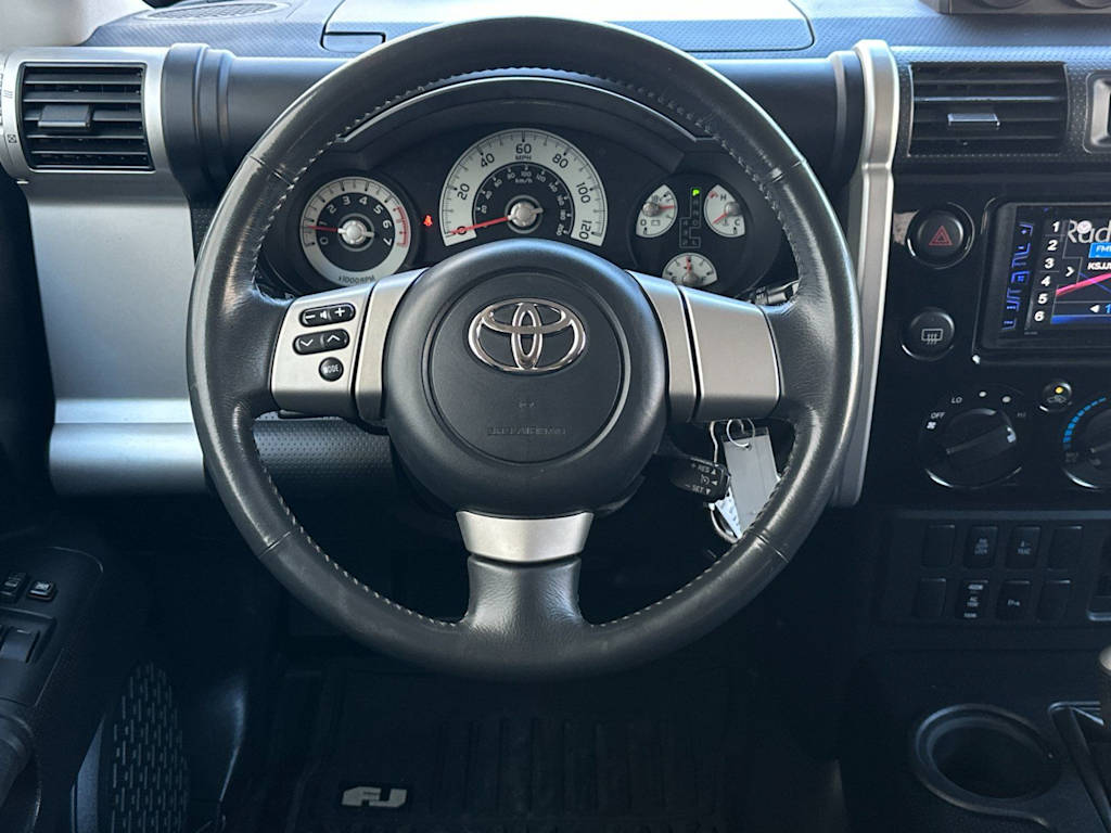 Thumbnail: 2007 Toyota FJ Cruiser - 10