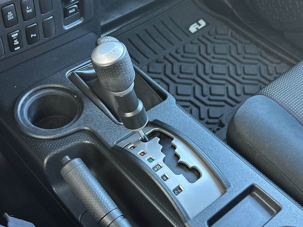 Thumbnail: 2007 Toyota FJ Cruiser - 12