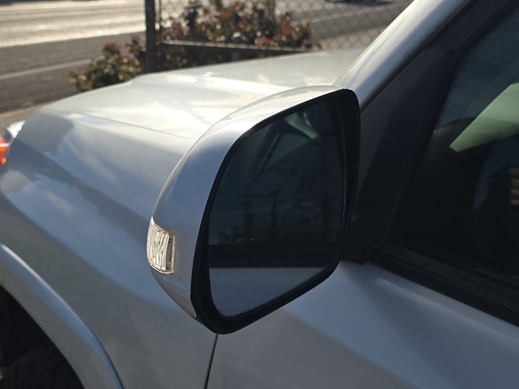 Thumbnail: 2012 Toyota 4Runner - 11