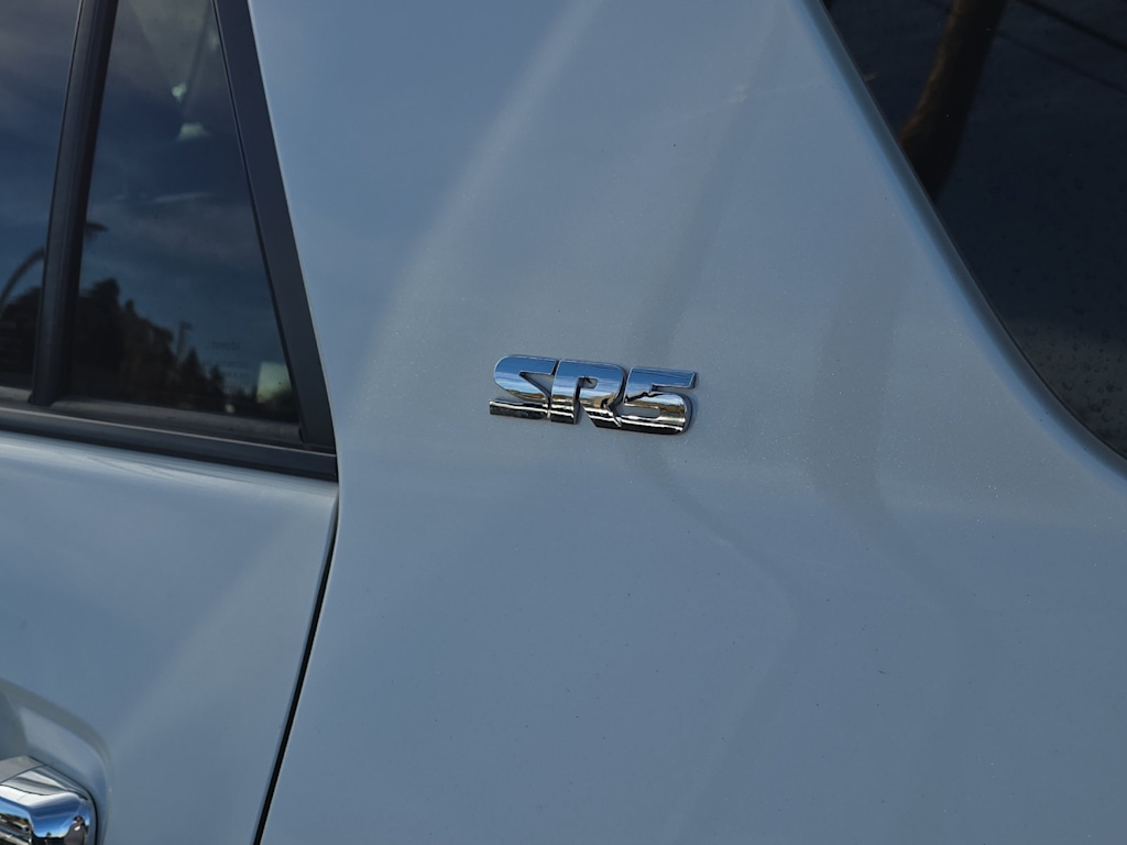 Thumbnail: 2012 Toyota 4Runner - 5