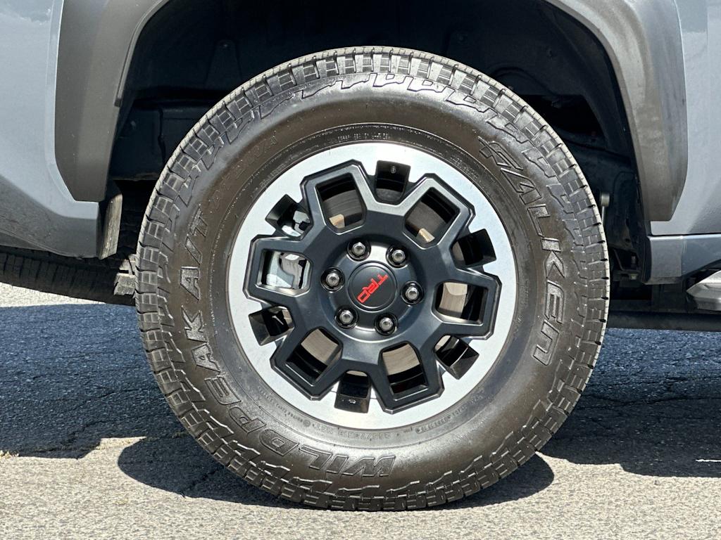 Thumbnail: 2025 Toyota 4Runner - 8
