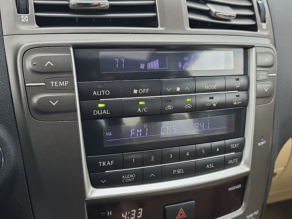 Thumbnail: 2006 Lexus IS - 12