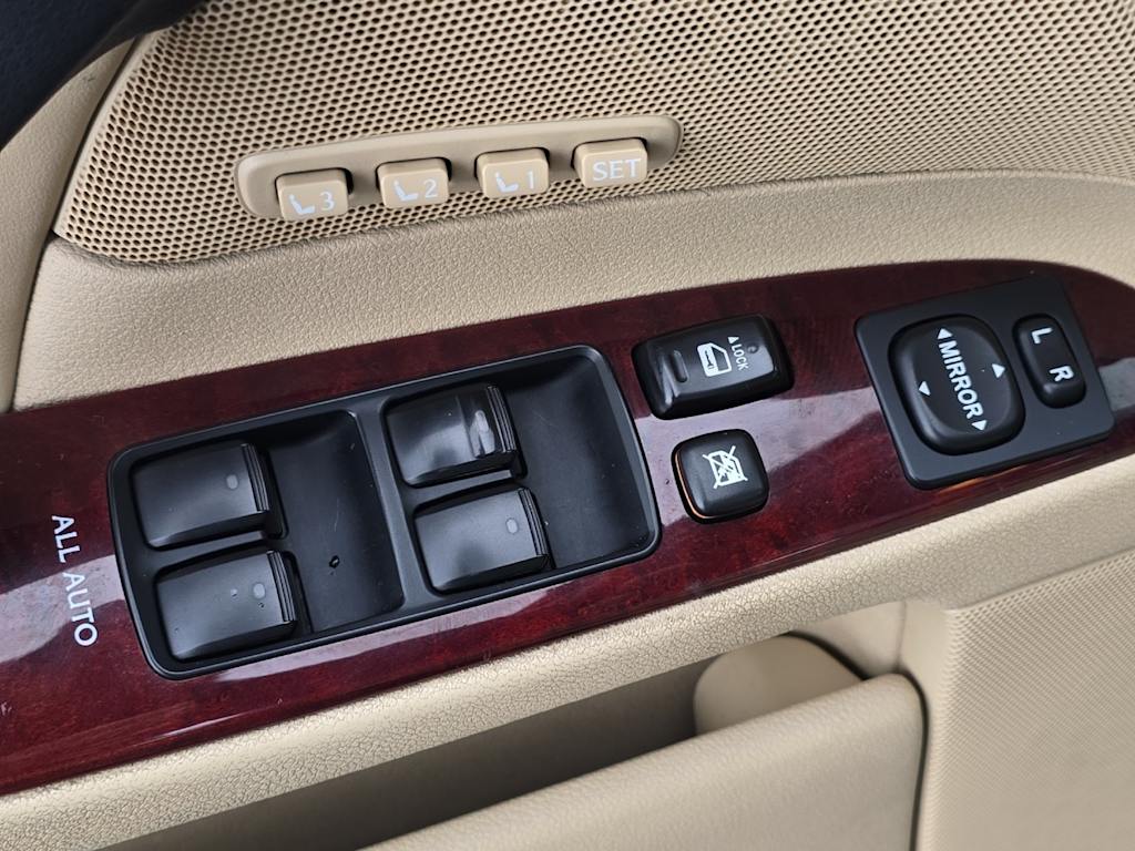 Thumbnail: 2006 Lexus IS - 20
