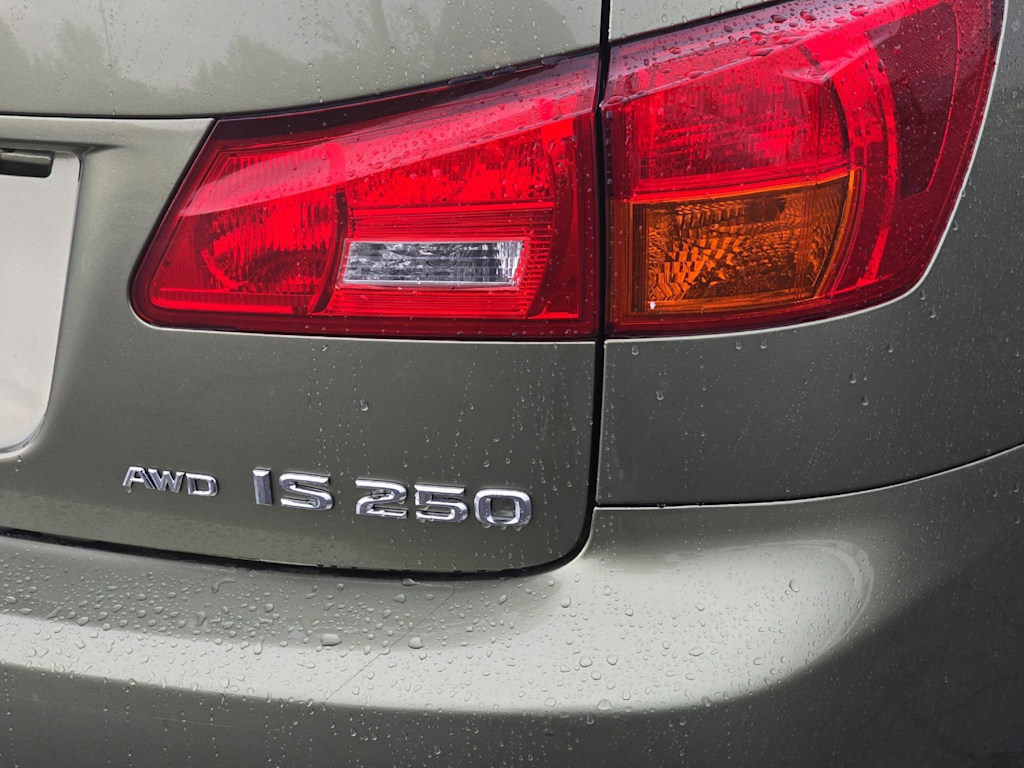 Thumbnail: 2006 Lexus IS - 26