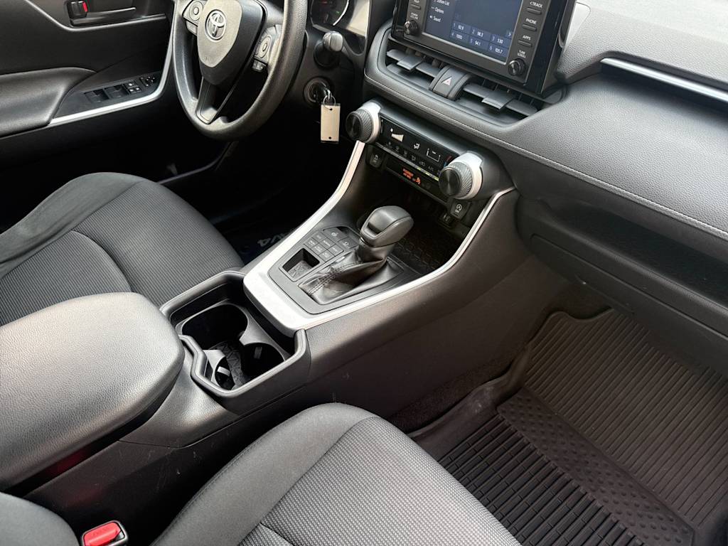 Thumbnail: 2019 Toyota RAV4 - 13