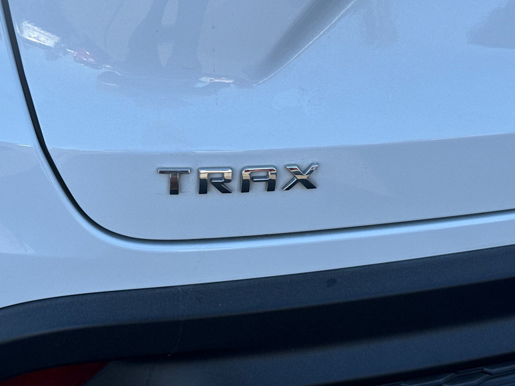 Thumbnail: 2024 Chevrolet Trax - 5