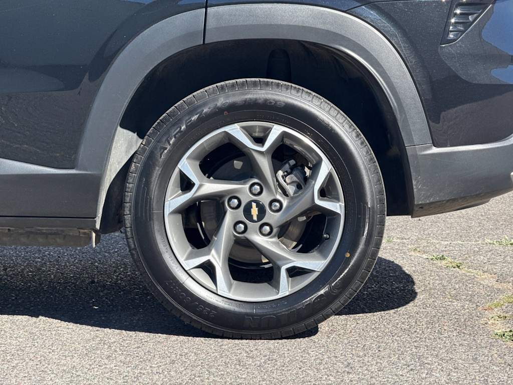 Thumbnail: 2024 Chevrolet Trax - 8