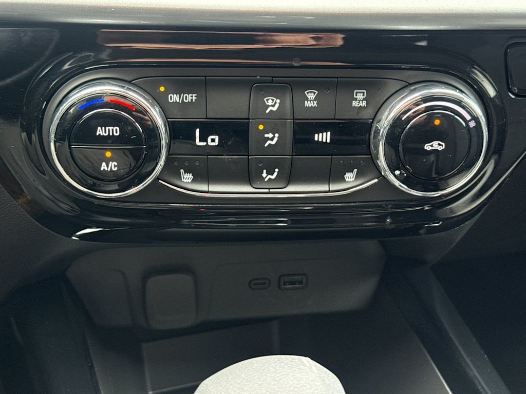 Thumbnail: 2026 Chevrolet Trax - 25