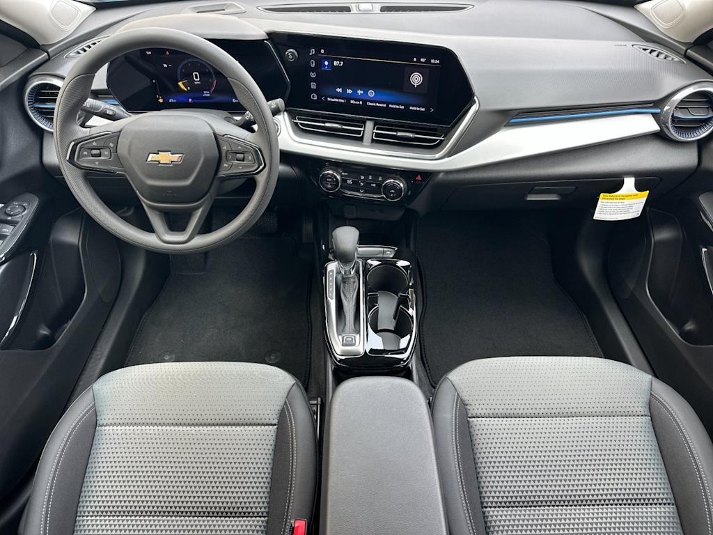 Thumbnail: 2026 Chevrolet Trax - 2
