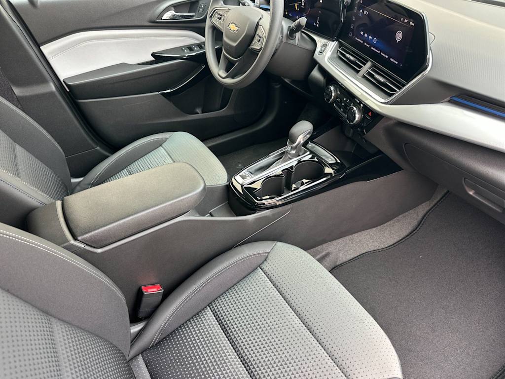 Thumbnail: 2026 Chevrolet Trax - 11