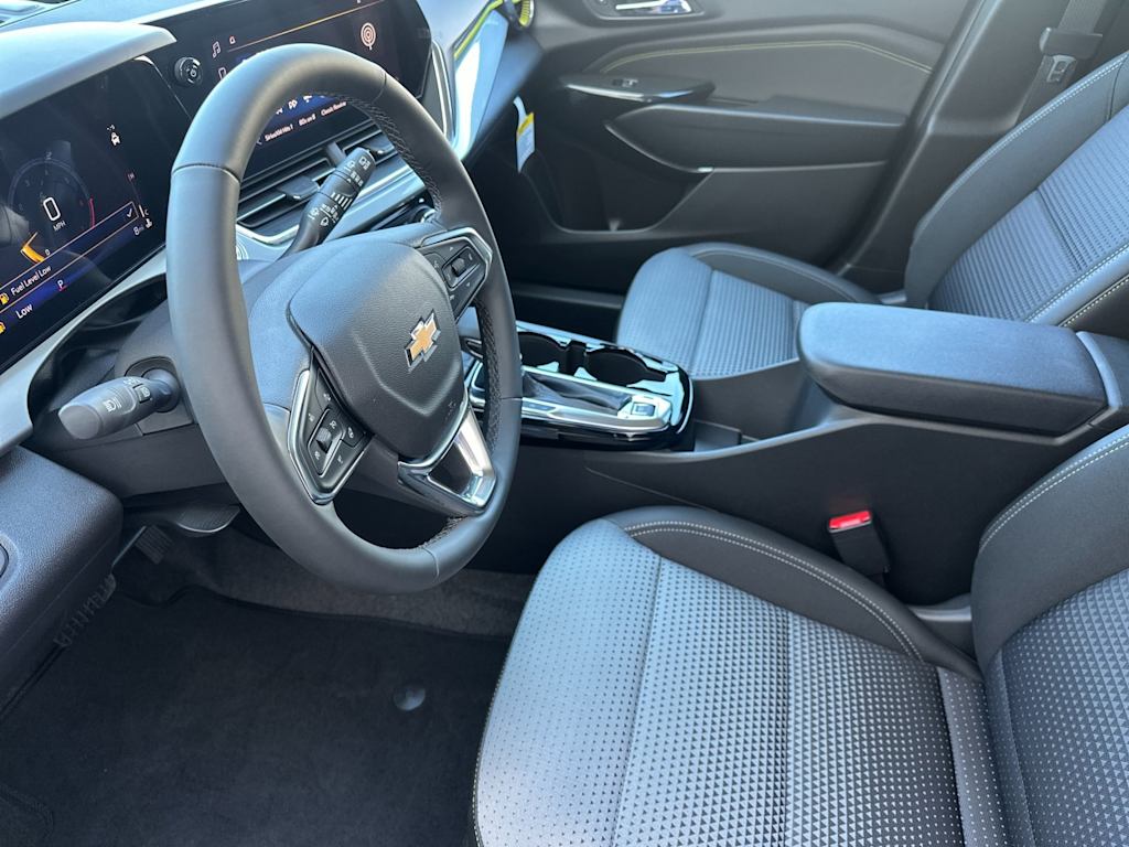 2025 Chevrolet Trax LT 10